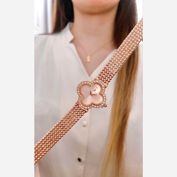 ساعت مچی زنانه ونکلیف رنگ ثابت ضد حساسیت شیشه سافایر کیفیت بینظیر