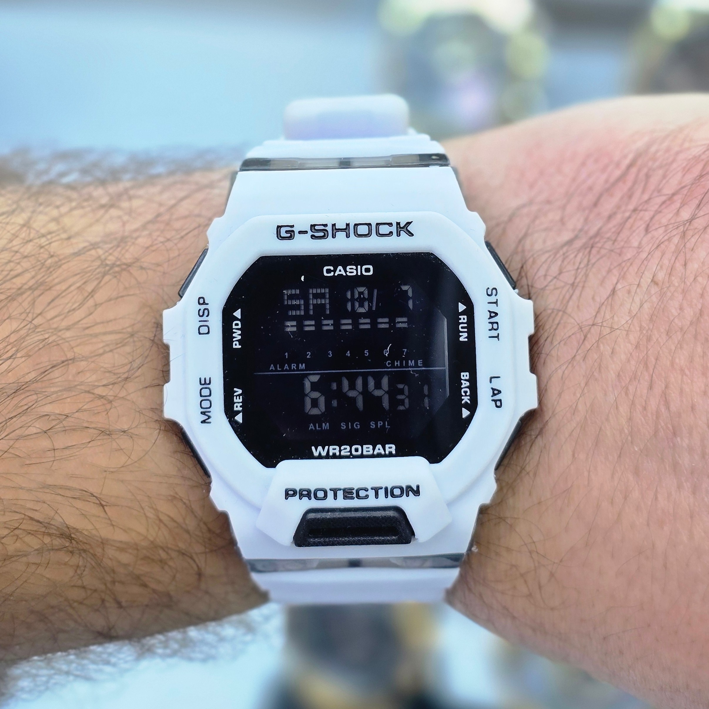 ساعت مچی جی شاک(G SHOCK)مدل اسپرت سفید