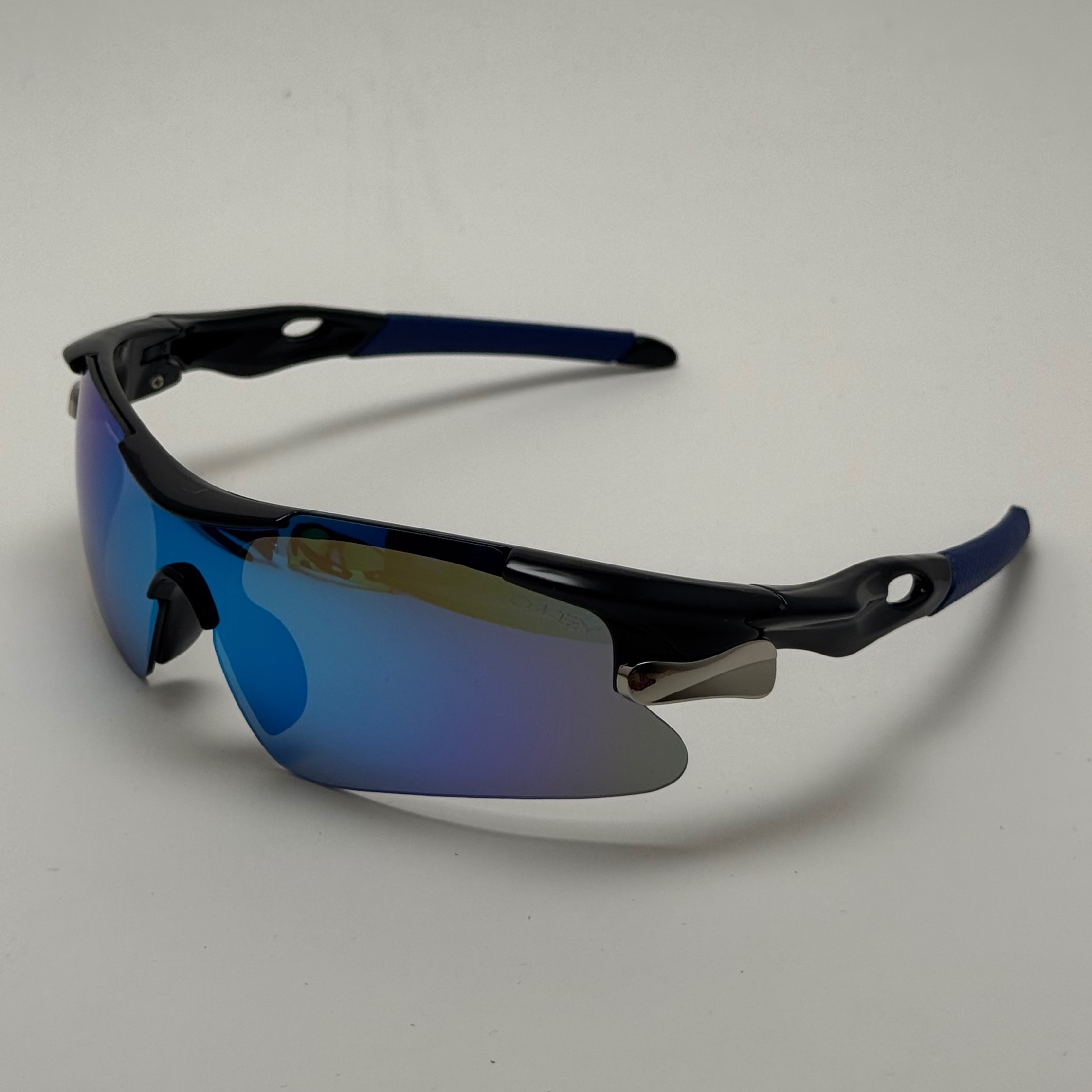 عینک آفتابی اسپرت اوکلی Oakley مدلRadar آبی کد 806