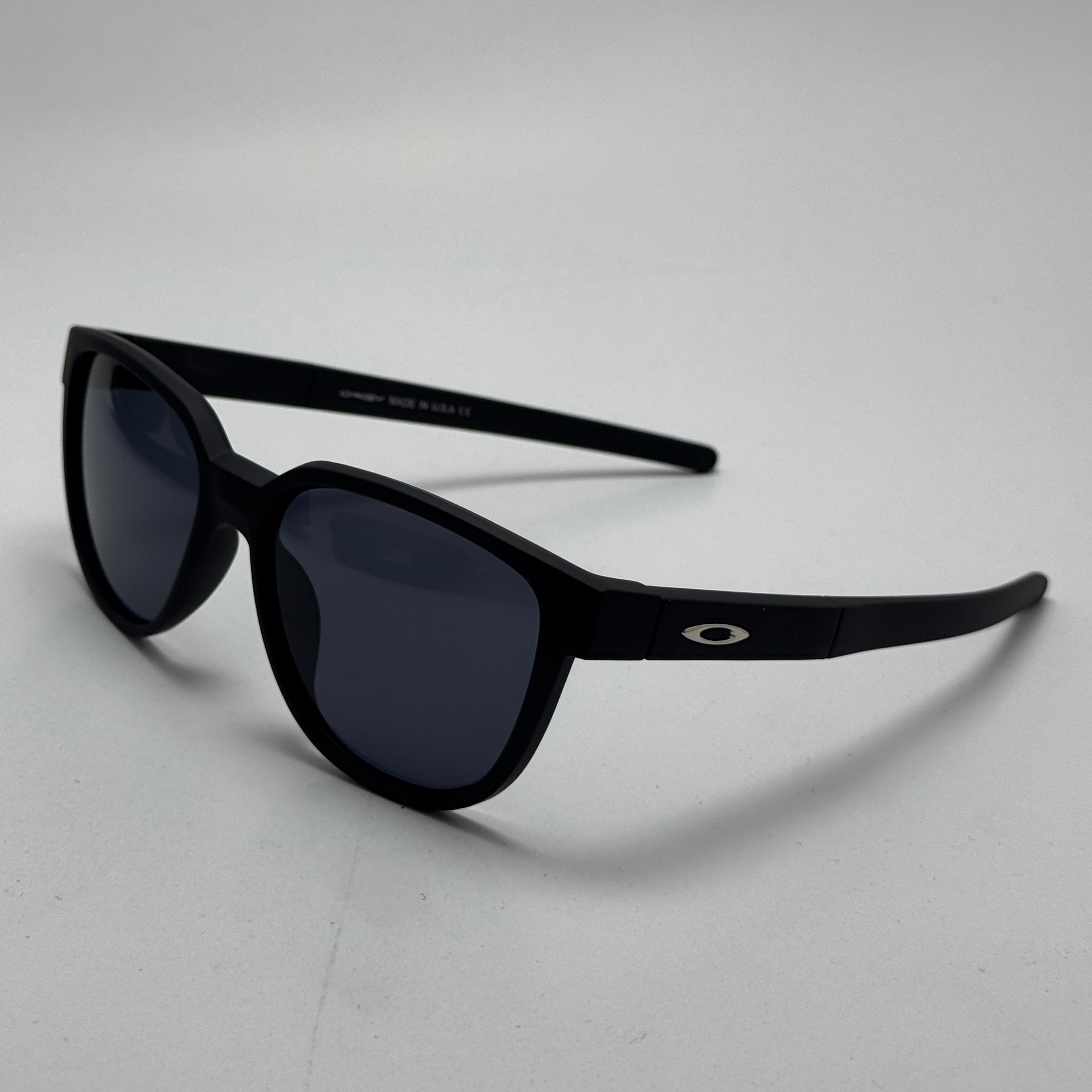 عینک آفتابی اوکلی سبک OAKLEY آمریکایی مشکی کد 2435