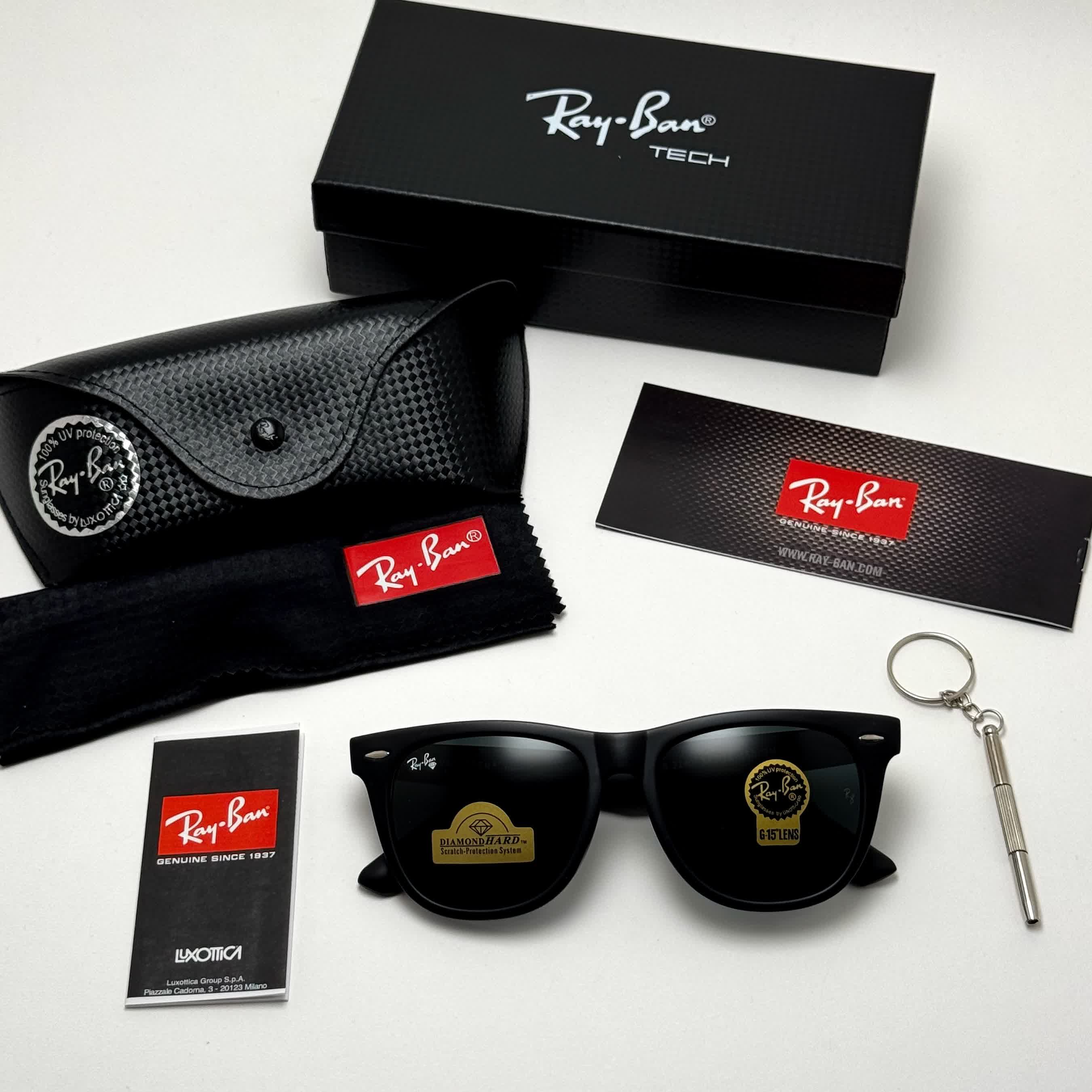 عینک آفتابی ریبن ویفرر شیشه سنگ مشکی که همراه پک کامل ریبن Rayban WAYFARER  RB 2140 سایز 54