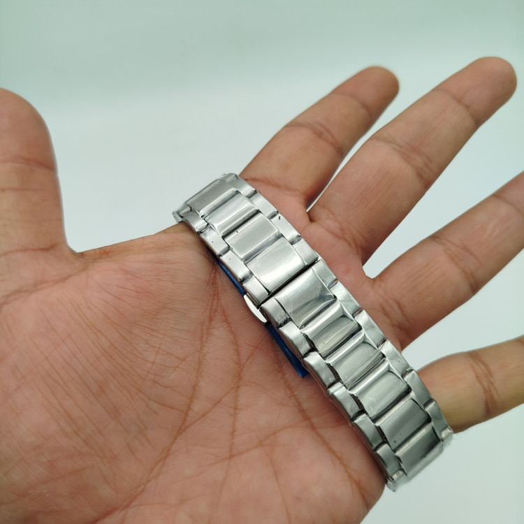 ساعت تمام استیل سیکو SEIKO سه موتور فعال رنگ ثابت