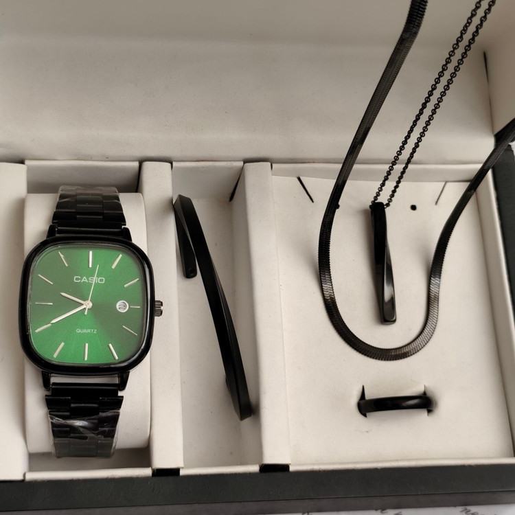 ست ساعت مردانه کاسیو casio اولدمانی مشکی صفحه سبز با دستبند بنگل و گردنبند و حلقه
