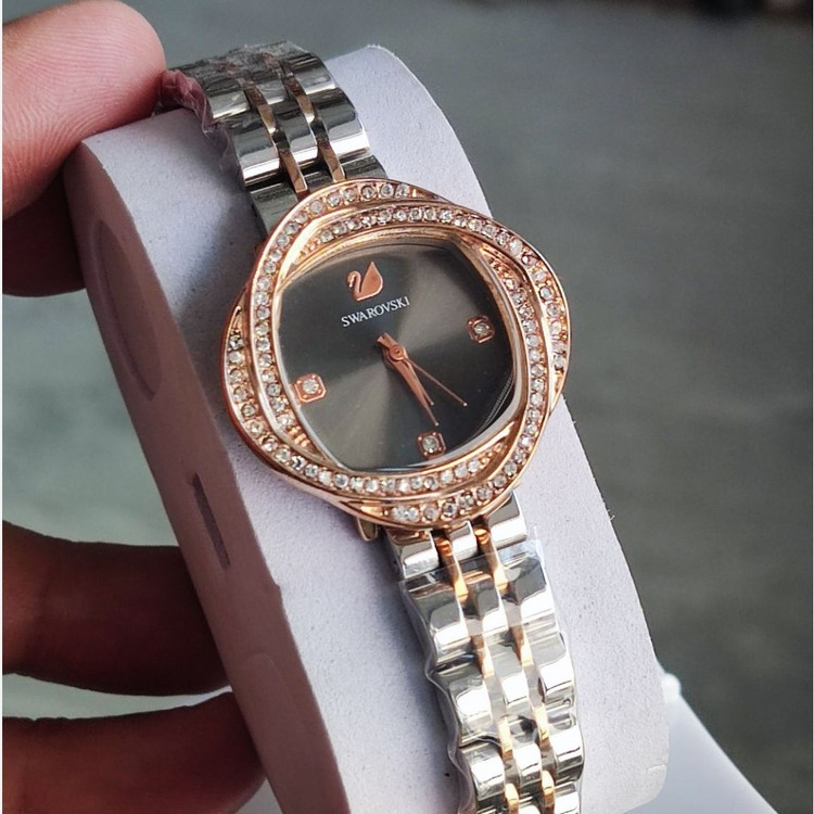 ساعت مچی زنانه سواروسکی Swarovski دور نگین