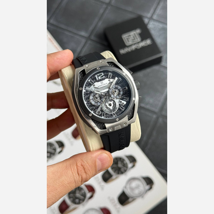 ساعت مردانه پسرانه نیوی فورس Naviforce اورجینال سه موتور فعال بند رابر مشکی نقره ای