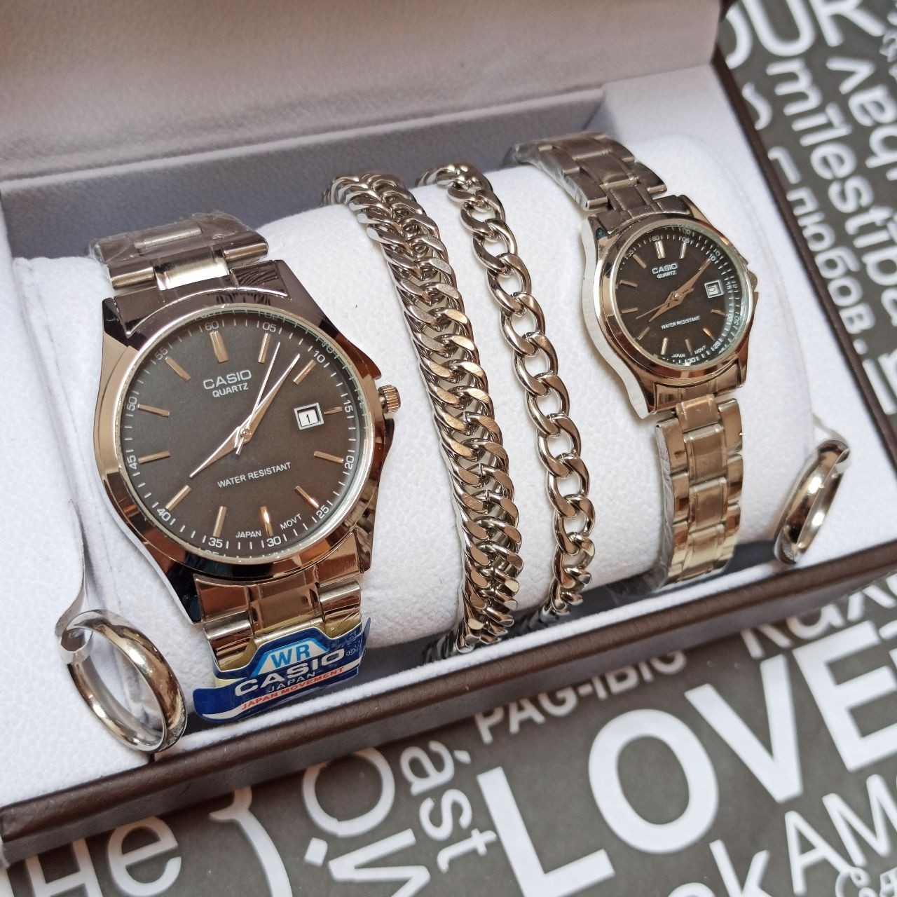 ست ساعت مردونه و زنونه کاسیو casio نقره ای صفحه مشکی استیل رنگ ثابت