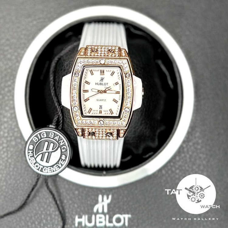 ساعت مچی زنانه هابلوت نگین دار گارانتی جعبه ارسال رایگان رنگبندی Hublot