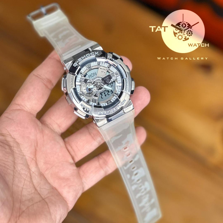 ساعت مچی جی شاک مردانه GM110 قاب فلزی بند چریکی موتور ژاپن یکسال گارانتی جعبه ارسال رایگان G-Shock