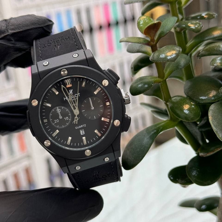 ساعت هابلوت Hublot کیفیت عالی بند و قفل اصلی با کارت گارانتی و ضمانت کیفیت و جعبه ارسال به کل کشور در رنگبندی متنوع