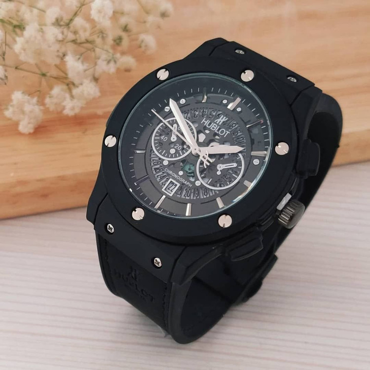 ساعت هابلوت Hublot در مدل و رنگ های مختلف شارژ شد با جعبه و ارسال رایگان