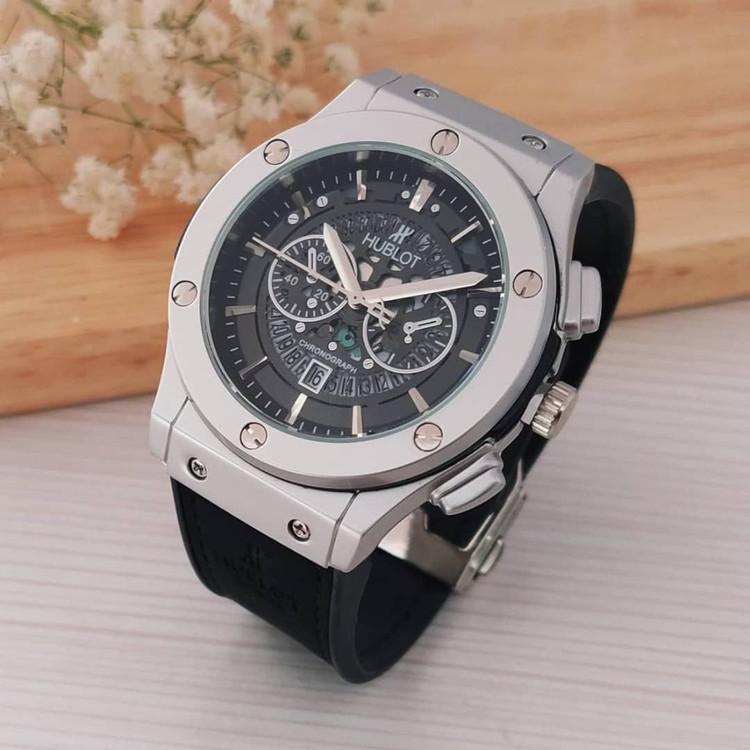 ساعت هابلوت Hublot در مدل و رنگ های مختلف شارژ شد با جعبه و ارسال رایگان