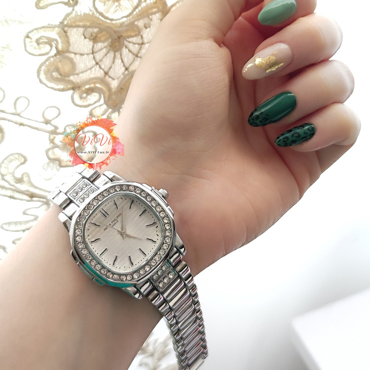 ساعت پتک فیلیپ شیشه تراش مجلسی زنانه کیفیت عالی patek philippe نقره ای و طلایی