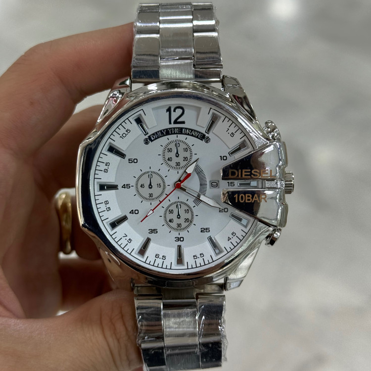 ساعت مچی مردانه دیزل شاخدار جعبه در رنگبندی DIESEL