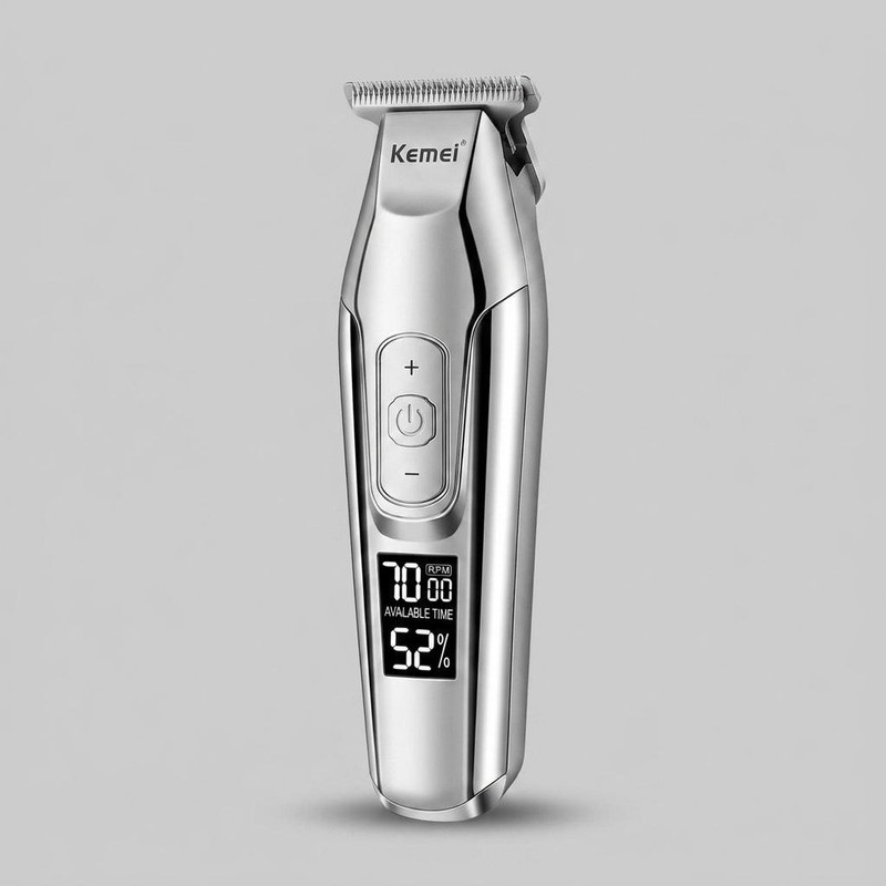 ماشین اصلاح موی سر و صورت کیمی مدل KM-5027 Professional با تیغه تیتانیوم پیشرفته، باتری لیتیوم یون 1400 میلی‌آمپر، شارژ تایپ‌سی، طراحی ارگونومیک و قابلیت استفاده خشک و مرطوب