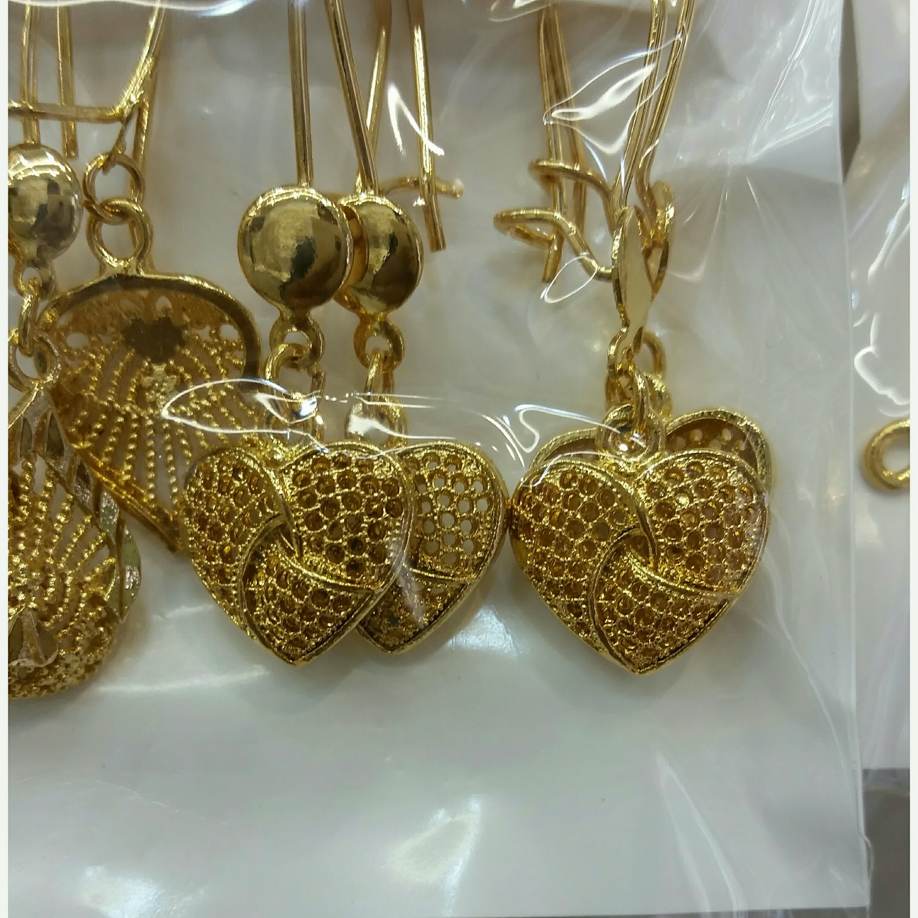 گوشواره طرح طلا 4