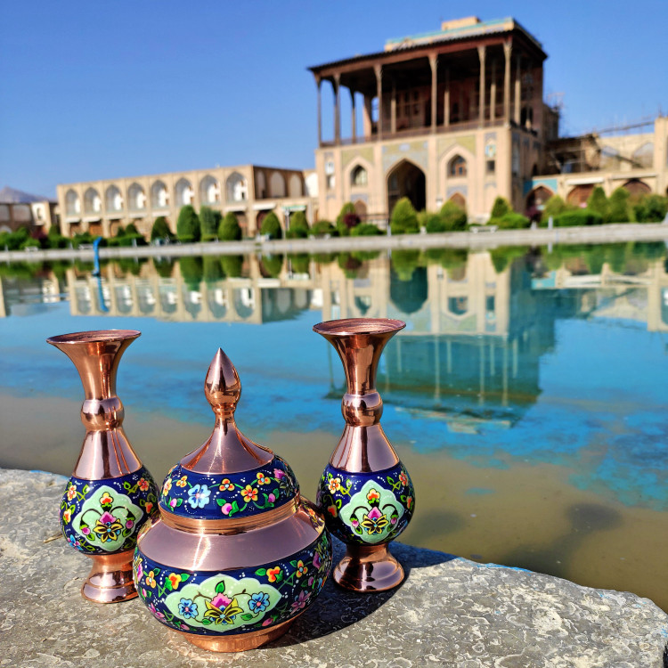 ست شکلات خوری و گلدان مس و پرداز مدل ترنج دار