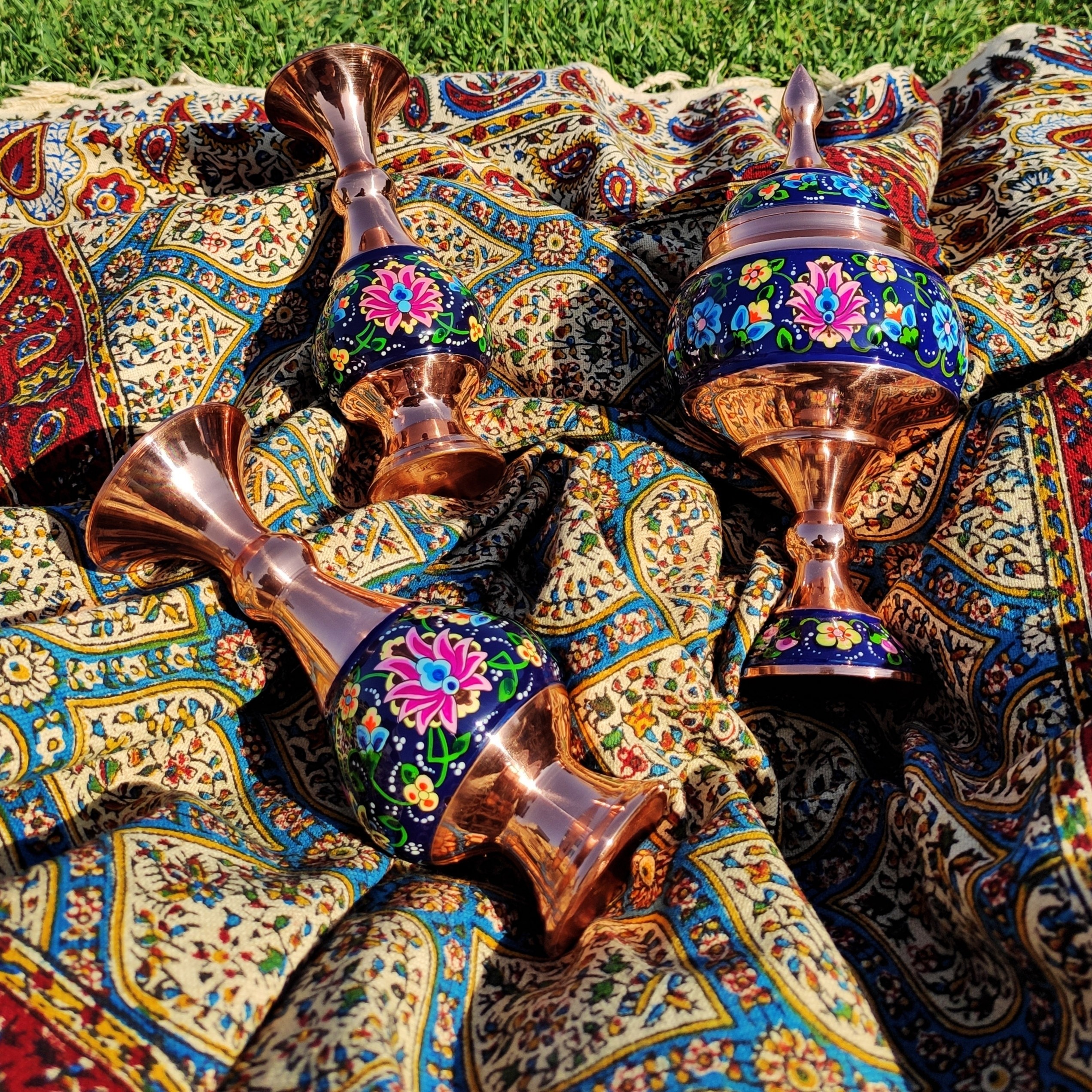 ست گلدان 16 و شکلات خوری پایه دار 20 مس و پرداز