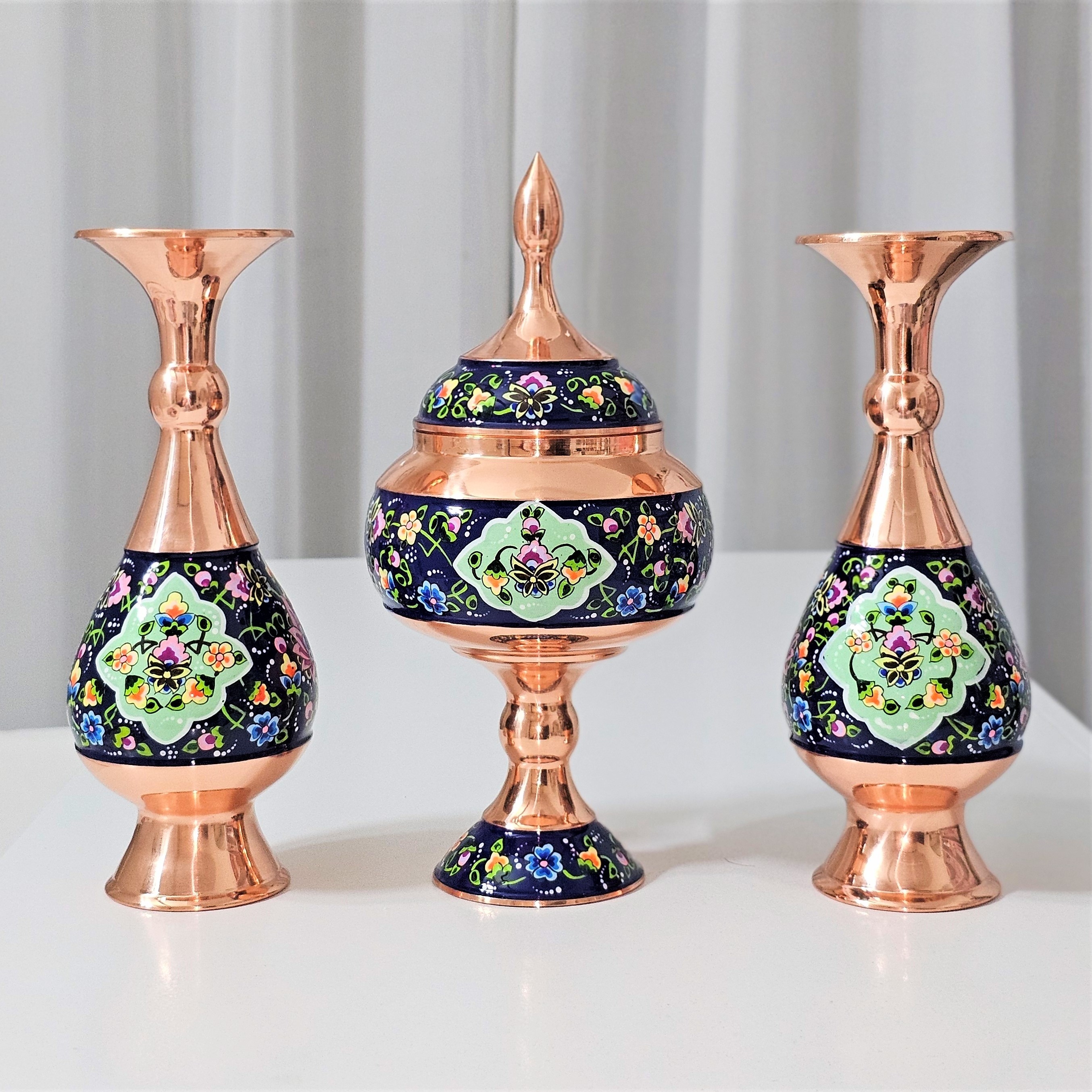 ست گلدان 20 و شکلات خوری 23 پایه دار مس و پرداز