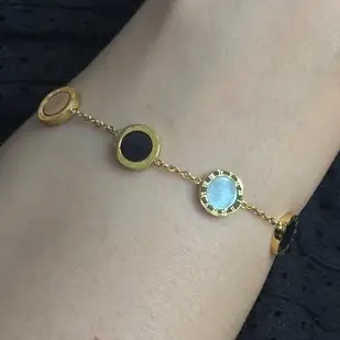 دستبند زنانه و دخترانه استیل لویی ویتون LV رنگ ثابت کد agy (پس کرایه)