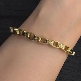 دستبند زنانه و دخترانه آبکاری نقره مینیمال زنجیر طرح ورساچ VERSACE رنگ ثابت کد agy (پس کرایه)