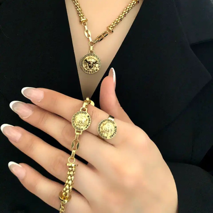 ست کامل مدل ورساچ آبکاری درجه یک ضد حساسیت رنگ ثابت کد zsm (پس کرایه)