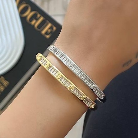دستبند بنگل زنانه مدل کارتیر Cartier نگین تنیسی فری سایز freesize رنگ ثابت با کیفیت بالا  کد zmc (پس کرایه)