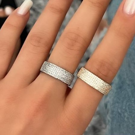 انگشتر زنانه مینیمال کلاسیک فری سایز freesize رنگ ثابت با کیفیت بالا کد zmc (پس کرایه)
