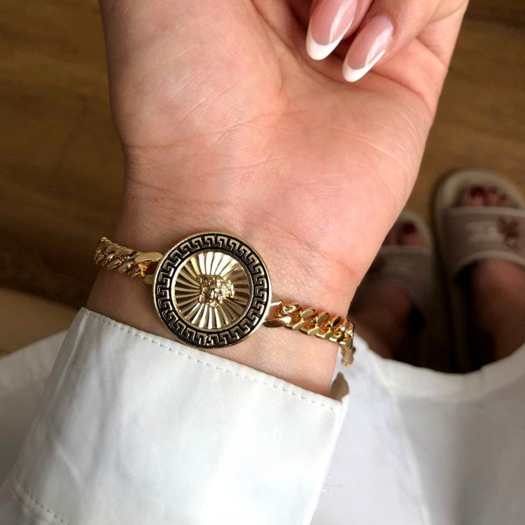 دستبند زنانه زنجیر کارتیر Cartier طرح ورساچ Versace رنگ ثابت کد zsm (پس کرایه)
