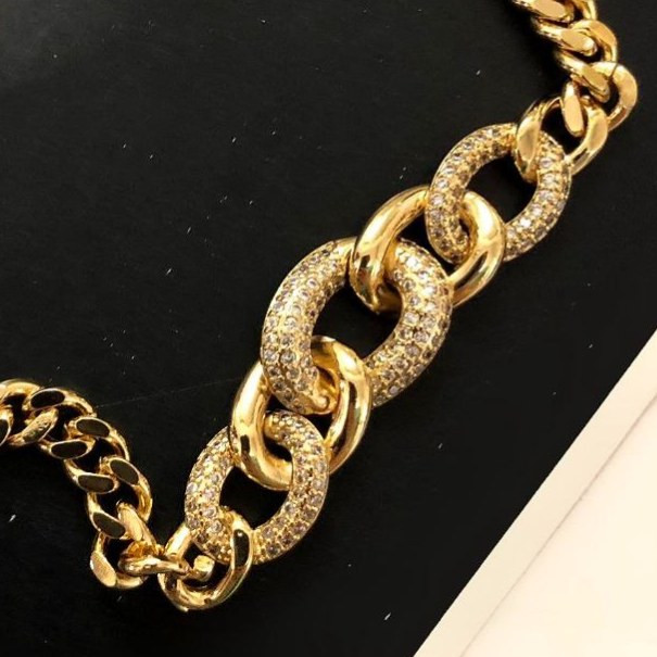دستبند زنانه جواهری طرح کارتیر Cartier نگین کاری شده فری سایز Freesize رنگ ثابت کد zsm (پس کرایه)