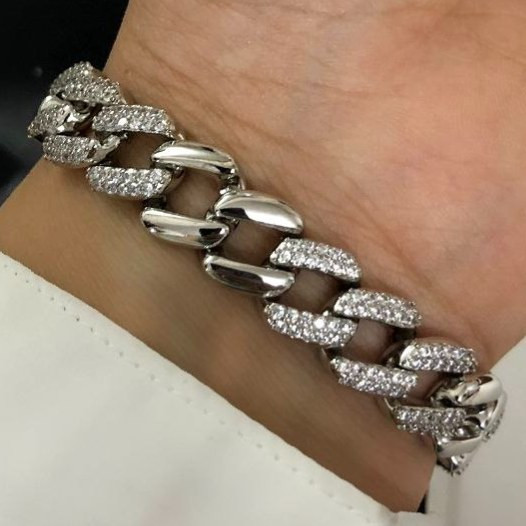 دستبند زنانه جواهری طرح کارتیر Cartier نگین کاری شده فری سایز Freesize رنگ ثابت کد zsm (پس کرایه)