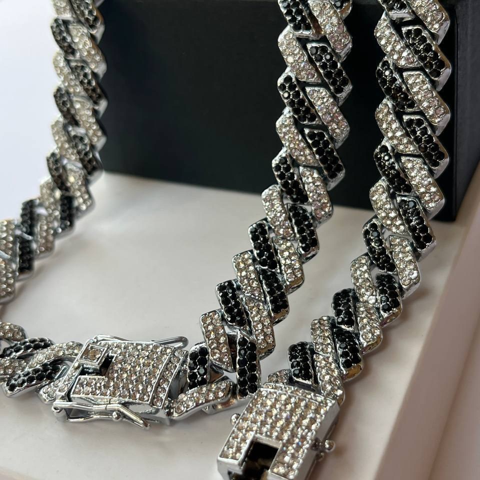 دستبند و گردنبند زنانه در رنگ ها متنوع طرح کارتیر Cartier رنگ ثابت با کیفیت بالا کد zel (پس کرایه)