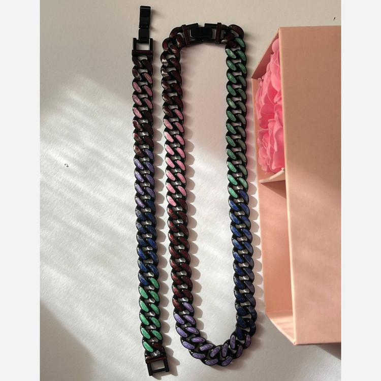 دستبند و گردنبند زنانه چند رنگ طرح کارتیر Cartier رنگ ثابت با کیفیت بالا کد zel (پس کرایه)