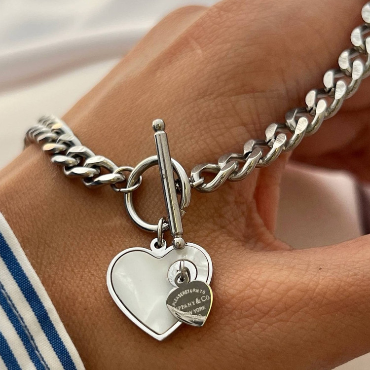 گردنبند زنانه زنجیر کارتیر Cartier با پلاک قلب صدفی قفل تی رنگ کاملا ثابت کد ztj (پس کرایه)