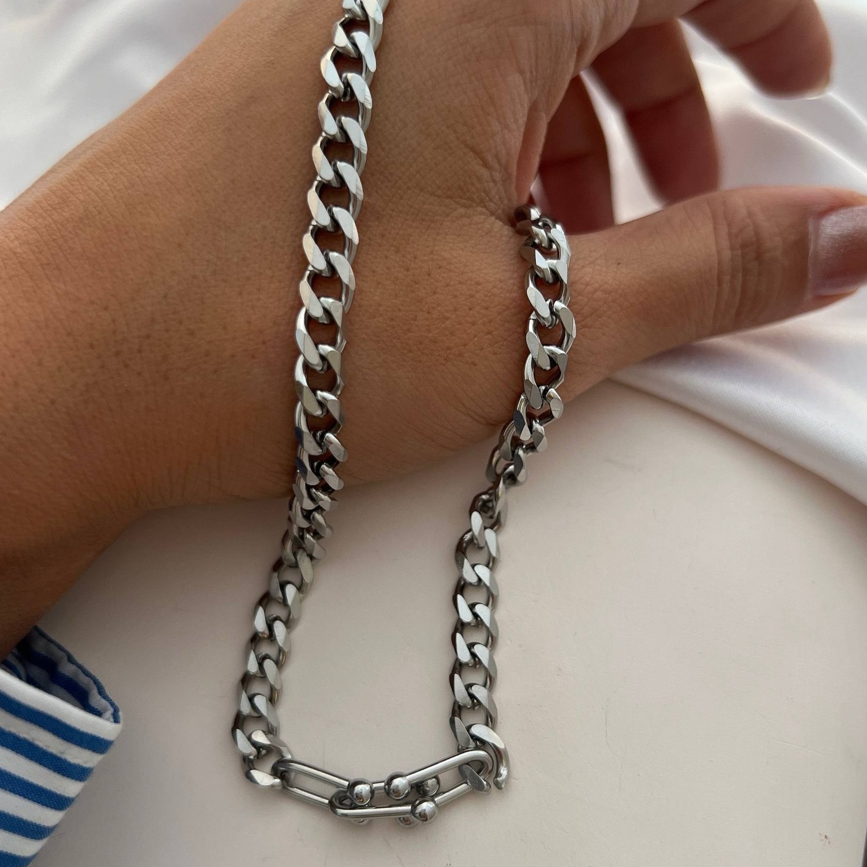 گردنبند زنجیر کارتیر Cartier با پلاک طرح تیفانی رنگ کاملا ثابت کد ztj (پس کرایه)