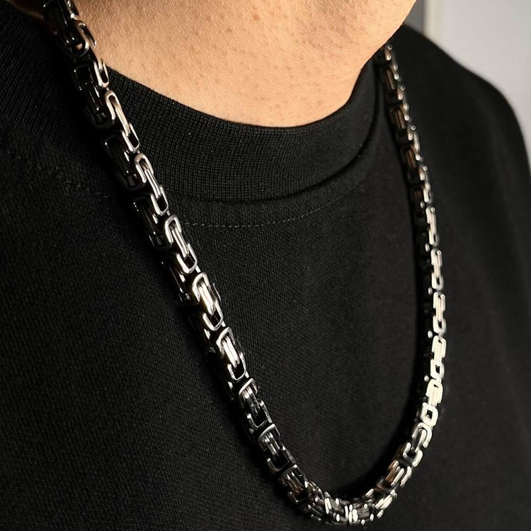 گردنبند مردانه طرح کارتیه Cartier سیاه قلم جنس استیل عیار 316 رنگ ثابت کد ztk (پس کرایه)
