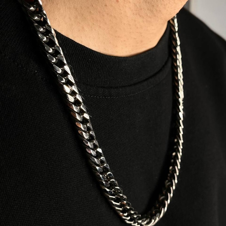 گردنبند مردانه طرح کارتیه Cartier سیاه قلم جنس استیل عیار 316 رنگ ثابت کد ztk (پس کرایه)