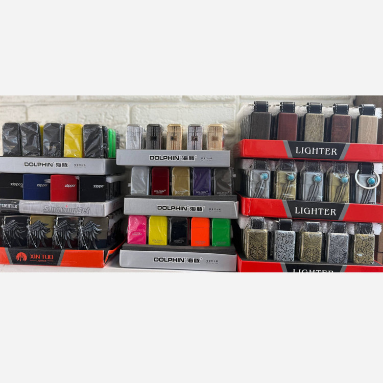 فندک در دار سنگ دار گازی در رنگ ها و طرح های متنوع کد zsm (پس کرایه)