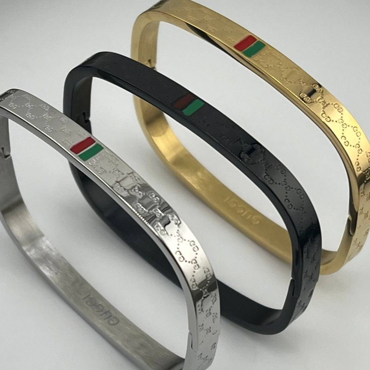 دستبند اسپرت ورساچ Versace استیل عیار 316 رنگ ثابت کیفیت عالی ضد حساسیت کد zki (پس کرایه)