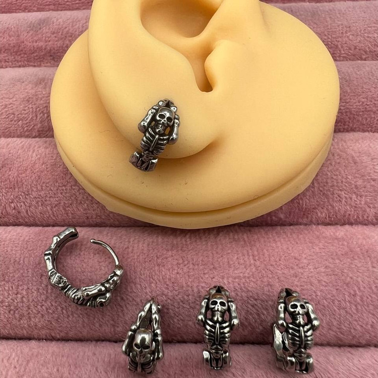 گوشواره استیل زنانه طرح حلقه ای اسپرت تنوع طرح رنگ ثابت و ضد حساسیت کد sf (پس کرایه)