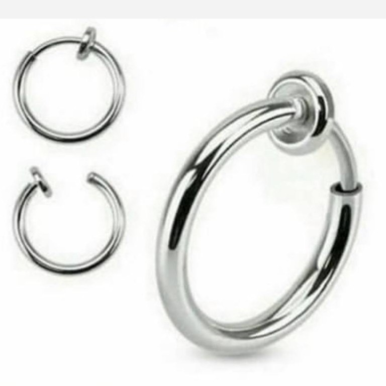 گوشواره و پیرسینگ فیک گوش لب بینی استیل طرح فنری مشکی و نقره ای رنگ ثابت و ضد حساسیت کد sf (پس کرایه)