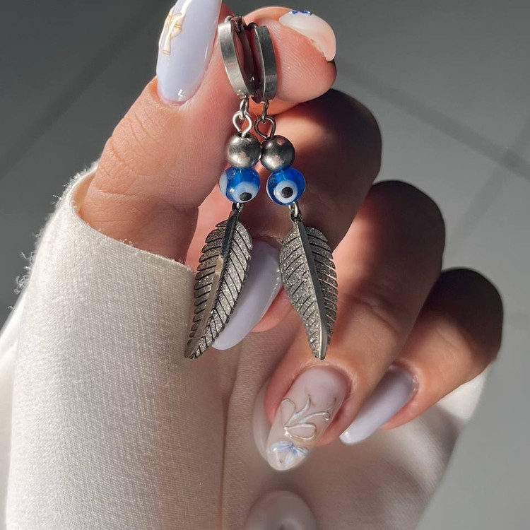 گوشواره استیل زنانه طرح پر و چشم نظر رنگ ثابت کد tk (پس کرایه)
