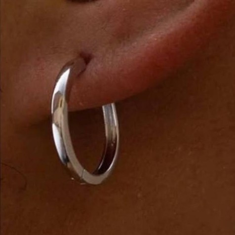 گوشواره استیل طرح حلقه ای رنگ ثابت و ضد حساسیت کد sf (پس کرایه)