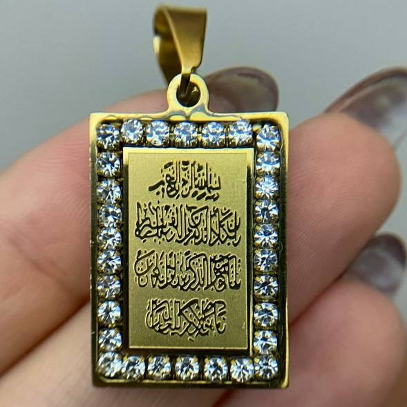 پلاک آویز استیل طرح و ان یکاد طلایی دور نگین رنگ ثابت تنوع طرح کدgy