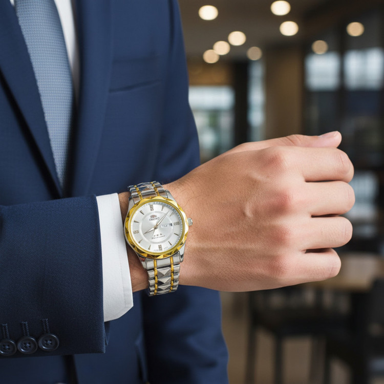 ساعت مچی عقربهای کوارتز مردانه مدل لوکس کلاسیک دی دیت بند طرح تراش الماسی قفل مخفی کد O004