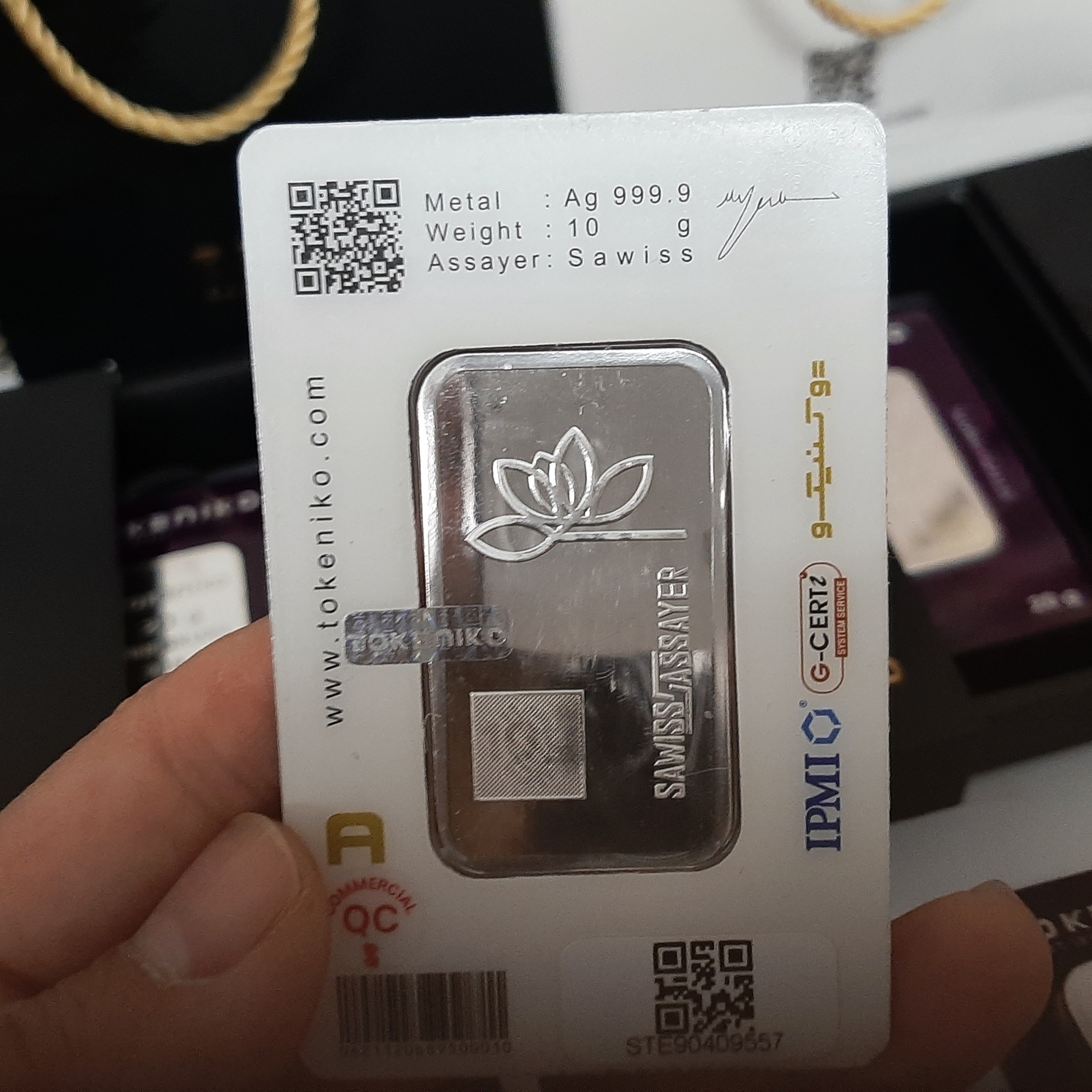 شمش نقره 20 گرمی مارک توکنیکو عیار 999/9 حک خورده و کاملا استاندارد ورق بزنید لطفا