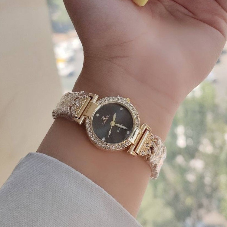 ساعت زنانه و دخترانه ظریف فول نگین مارک چنل Chanel صفحه گرد و مستطیل سفید و مشکی ارسال رایگان