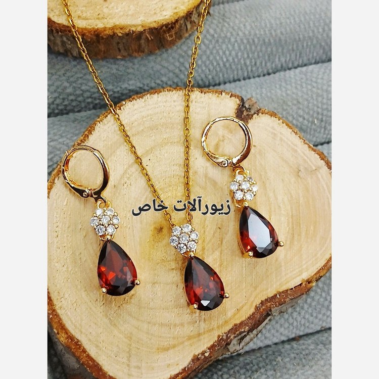 نیم ست جواهری نگین قرمز عالی