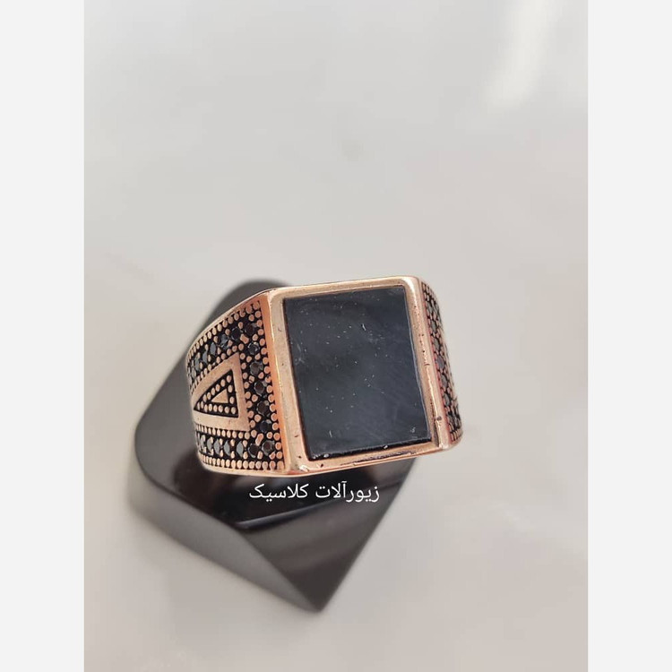 انگشتر مشکی چهار گوش مردانه