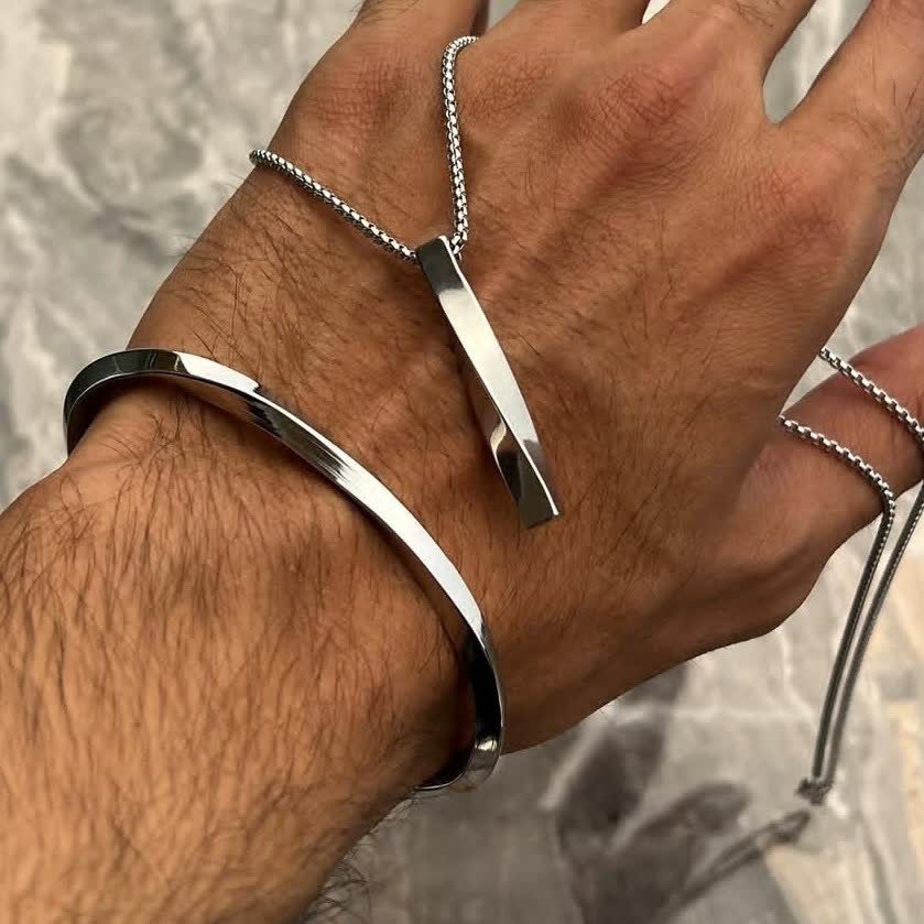 ست مکعب عشق همراه با دستبند و گردنبند ست در سه رنگ مختلف جنس استیل رنگ ثابت