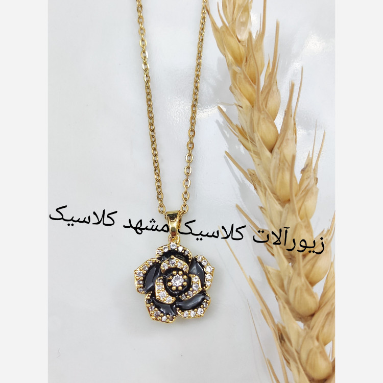 گردنبند استیل طرح گل پر کار